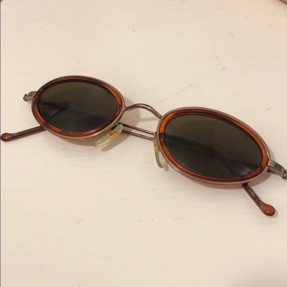 90s Small Oval Sunglasses